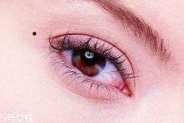 点痣能用护肤品吗,点痣能用护肤品吗,不涂伤口