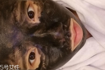 做黑脸娃娃伤害皮肤吗,黑脸娃娃伤皮肤吗