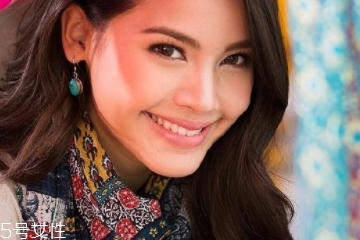 玻尿酸打下巴为什么是硬的,玻尿酸打了下巴硬硬的