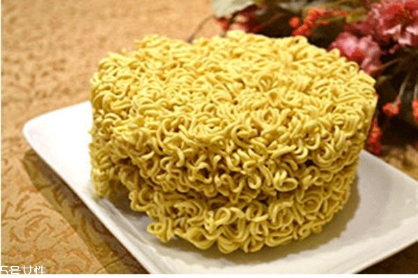 偶尔吃泡面有什么影响吗(偶尔吃泡面有没有影响)