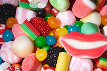 吃糖长皱纹吗,吃糖会长皱纹吗 吃糖长皱纹吗,吃糖会长皱纹吗