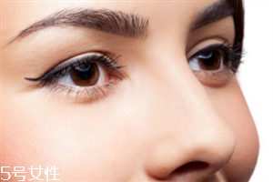 隆鼻后能侧睡吗,隆完鼻可以侧着睡吗