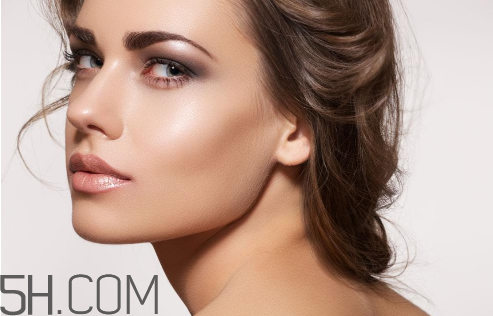 线雕隆鼻多久消肿,线雕隆鼻什么时候肿得最厉害