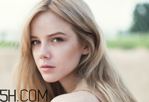 为什么纹眉掉痂后没有颜色,纹完眉掉痂后没颜色是什么原因