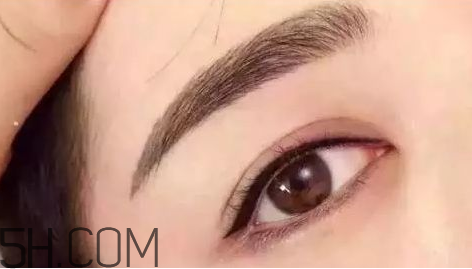 纹什么眉毛最自然好看时间还长,纹哪种眉毛自然好看