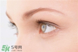 夏天能割双眼皮吗,割了双眼皮发炎了会有影响吗 夏天能割双眼皮吗,割了双眼皮发炎了会有影响吗