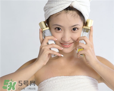 果酸换肤和光子嫩肤哪个效果好,果酸换肤和光子嫩肤是一样功效吗