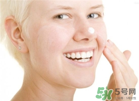 果酸换肤去黑头效果好吗,果酸换肤能去黑头收缩毛孔吗 果酸换肤去黑头效果好吗,果酸换肤能去黑头收缩毛孔吗