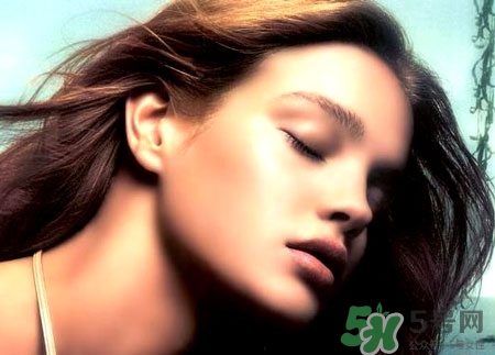 雾眉和粉黛眉哪一种比较好,雾眉和粉黛眉什么区别 雾眉和粉黛眉哪一种比较好,雾眉和粉黛眉什么区别