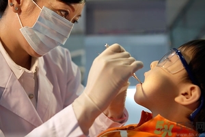 哪里可以把牙齿洗白,怎样洗牙让牙齿变白 哪里可以把牙齿洗白,怎样洗牙让牙齿变白