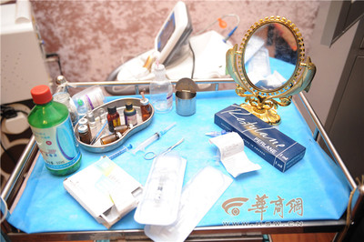 40岁整容成20岁,50岁整容后看着像20岁