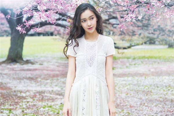 相关新闻报道重庆无腿企业家唐毅的故事,相关新闻报道背景的社会痛点问题