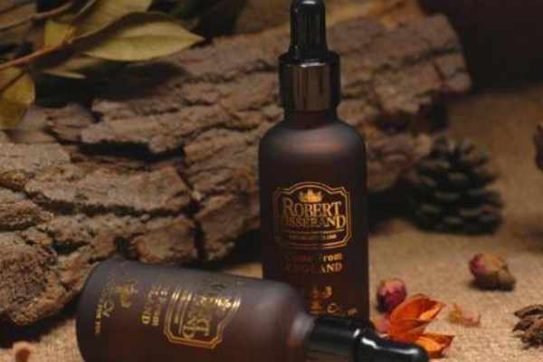 优梵丰胸精油有用吗?,网上的丰胸精油有用吗