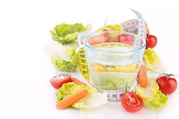 什么是轻断食减肥方法,什么叫轻断食的具体方法 什么是轻断食减肥方法,什么叫轻断食的具体方法