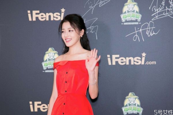 怎么练一字肩视频教程,怎么练一字肩 怎么练一字肩视频教程,怎么练一字肩