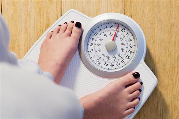 埋线减肥一个月能瘦多少斤,埋线减肥一个月瘦多少