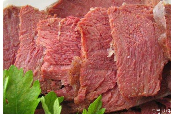 骆驼肉的热量高吗,骆驼肉和牛肉的热量 骆驼肉的热量高吗,骆驼肉和牛肉的热量