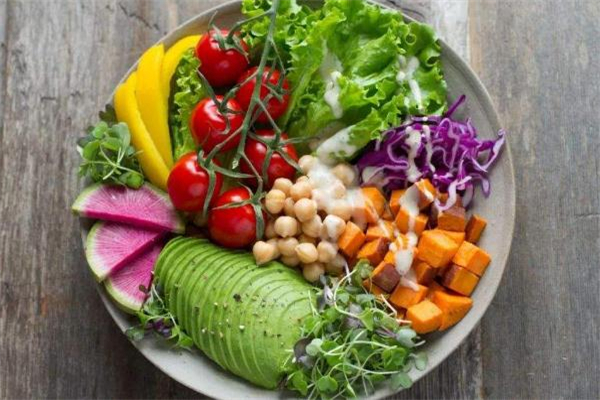 减肥是看热量还是碳水化合物,减肥到底看热量还是碳水