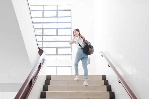 久坐臀部会变大吗,长期坐着臀部会变大吗