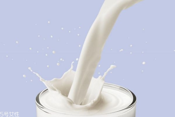 减肥可以喝牛奶吗,减肥可以牛奶吗?