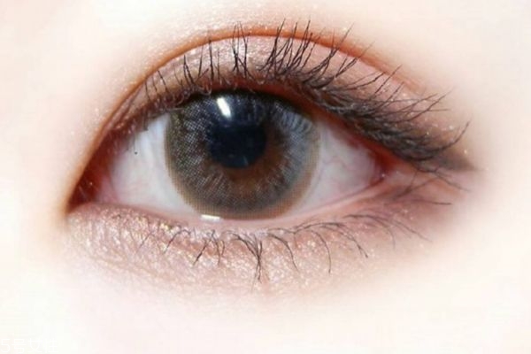 一直戴双眼皮贴会变成双眼皮吗,长期戴双眼皮贴真的能变成双眼皮吗