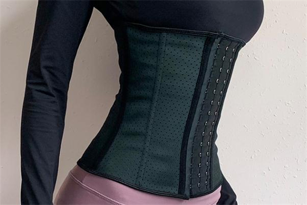 塑身衣把肉都挤哪里了,塑身衣把肉都挤哪里了,柏尚魅俪姐妹缘告诉你