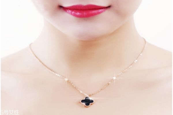 怎么练出好看的锁骨,如何练出锁骨