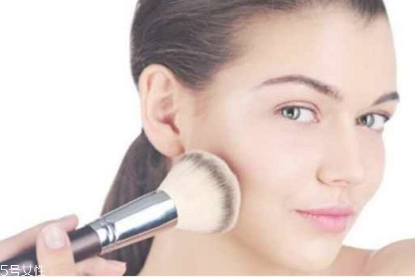 点完痣多久可以用粉底液,点完痣多久可以用粉底盖住吗 点完痣多久可以用粉底液,点完痣多久可以用粉底盖住吗