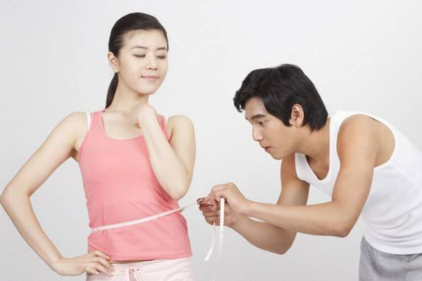 睡觉前不吃饭能减肥吗,睡前不吃东西能减肥吗