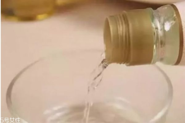 白醋和蜂蜜怎样喝才减肥,蜂蜜加白醋减肥方法