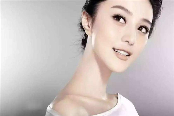 多长的脖子才算天鹅颈,天鹅的脖子有多长