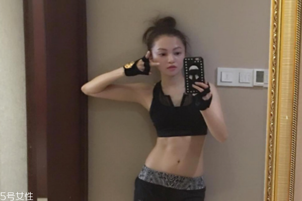 女人来月经吃什么减肥最快最有效,来月经怎么减肥最有效