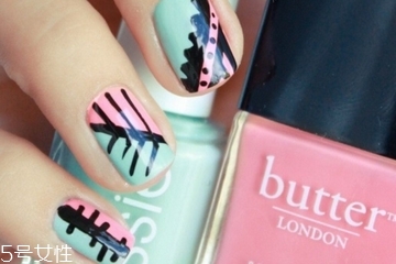 指甲油多久干透,指甲油完全干透要多久