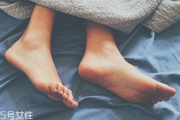 腿部水肿怎么消除最快,腿受伤肿了怎么快速消肿