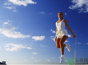 跳绳能让小腿变瘦吗,拉伸瘦小腿