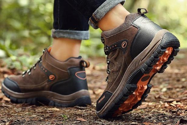 什么牌子的登山鞋性价比高,登山鞋哪个品牌的质量好