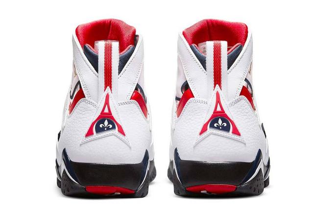 乔丹鞋为什么那么臭,新买的运动鞋味道很大可以穿吗