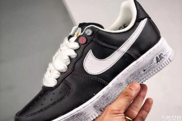 权志龙刮刮乐鞋子怎么刮,刮刮乐鞋子怎么刮 权志龙刮刮乐鞋子怎么刮,刮刮乐鞋子怎么刮