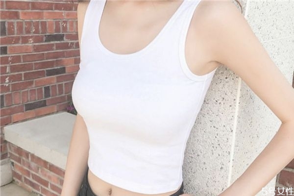 小背心和胸罩有什么区别吗,女生穿小背心和胸罩有什么区别