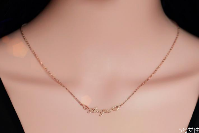 锁骨链的长度多少合适,锁骨链多长的最好