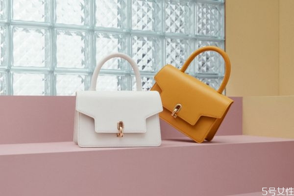 包包上的污渍怎么处理,包上面的污渍怎么洗