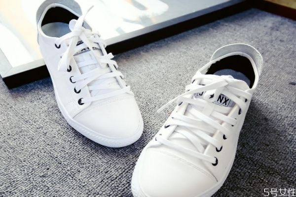 哪种鞋子不会臭脚,什么鞋子不会脚臭