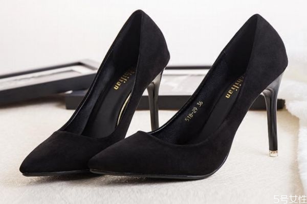 毛绒皮鞋脏了怎么清理,皮绒鞋子怎么清洗