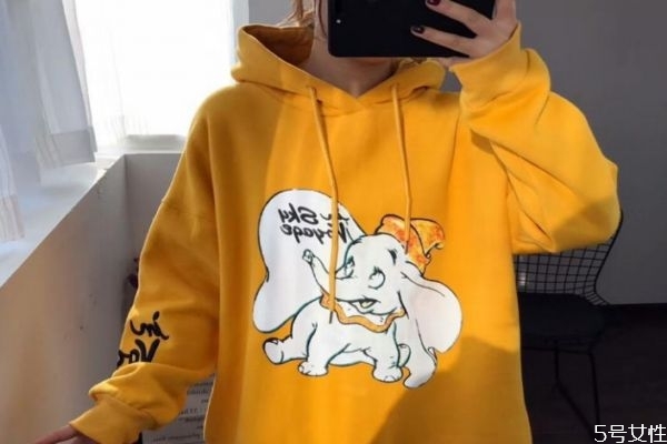 内里加绒的衣服掉毛怎么办,加绒的衣服掉毛怎么办?