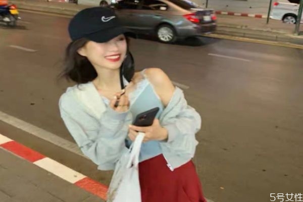 棒球帽应该怎么戴,棒球帽的正确佩戴