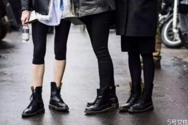 马丁靴折痕如何恢复,马丁靴子折痕了怎么办