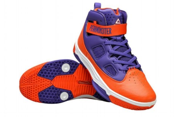 篮球鞋被油弄脏了怎么办?怎样有效清洁污渍,篮球鞋沾了油怎么办 篮球鞋被油弄脏了怎么办?怎样有效清洁污渍,篮球鞋沾了油怎么办