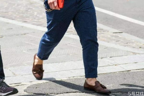 穆勒鞋和乐福鞋区别,什么是穆勒鞋 穆勒鞋和乐福鞋区别,什么是穆勒鞋