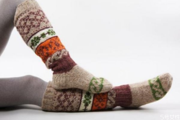 袜子怎么洗又软又干净,一次性袜子在哪里可以买到