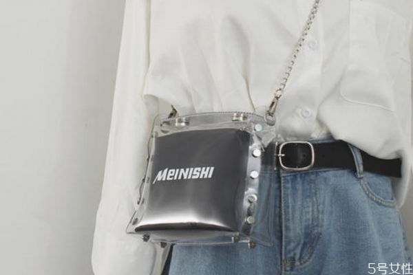 透明包发黄了怎么办,包包发黄怎么处理方法